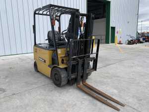 2005 Caterpillar EP20K 2T Electric Forklift c/w Container Mast - 7