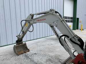 UNRESERVED 2014 Takeuchi TB23R 2.6T Zero Tail Excavator c/w Bucket - 10