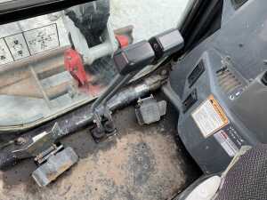 UNRESERVED 2014 Takeuchi TB23R 2.6T Zero Tail Excavator c/w Bucket - 23