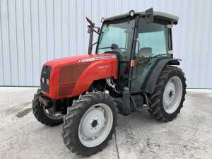 UNRESERVED Massey Ferguson 2430GE 4WD Tractor