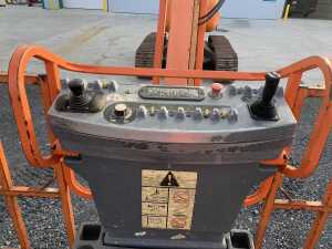 2002 JLG 660SJ Tracked Diesel Straight Boom Lift - 9
