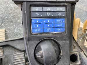 2016 Komatsu PC210LC-10 Excavator - 38
