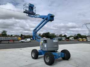 UNRESERVED 1999 Genie Z-45/25 Articulated Diesel Boom Lift - 3