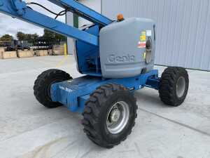 UNRESERVED 1999 Genie Z-45/25 Articulated Diesel Boom Lift - 9