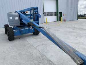 UNRESERVED 1999 Genie Z-45/25 Articulated Diesel Boom Lift - 14