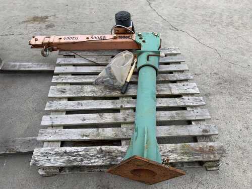 1T Trailer Crane c/w Remote