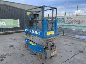 2005 Genie GS-1932 Electric Scissors Lift - 2