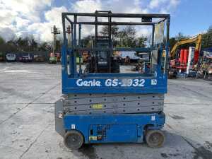 2005 Genie GS-1932 Electric Scissors Lift - 5